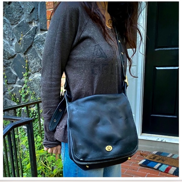 Black Leather Vintage, Coach stewardess bag - Picture 3 of 12